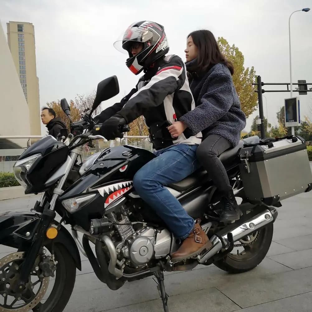 1Pcs Motorcycle Rear Seat Grab Handle Safety Strap Adjustable Rear Passenger Security Belt Anti-Fall Grip Belly Armrest