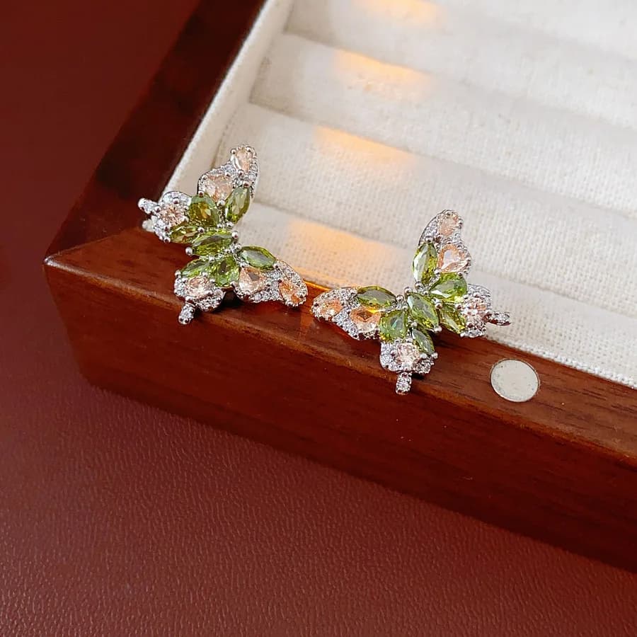 Orecchini a farfalla verde Accessori stile dolce per l'eleganza estiva