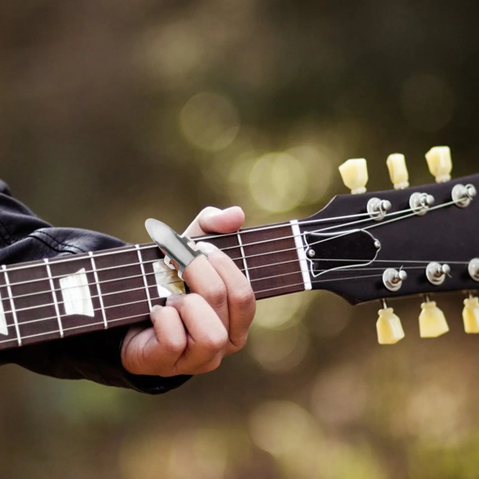 Set di 15 Plettri Ultra Sottili e Leggeri in Acciaio Inossidabile per Chitarra e Basso, per Chitarristi Professionisti