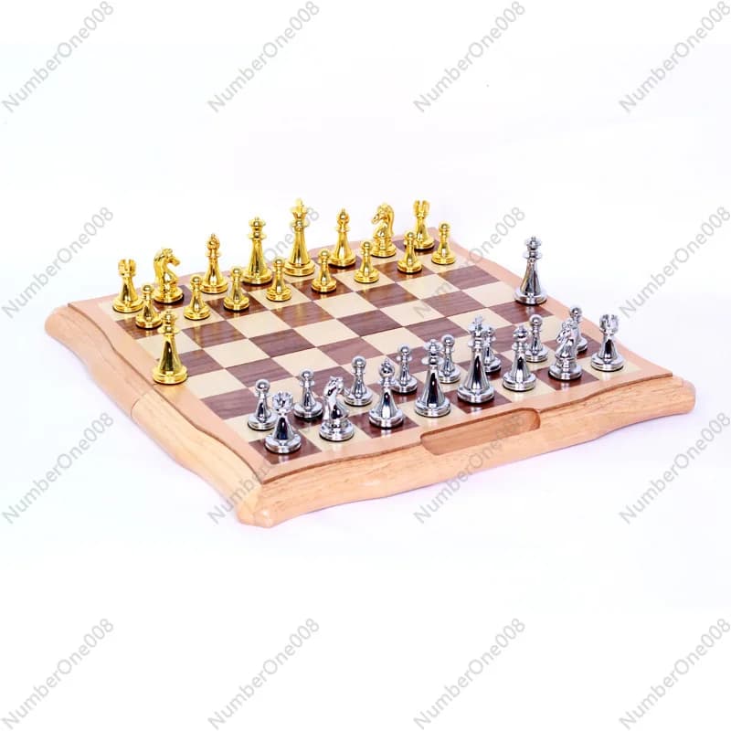 Set di Scacchi in Lega di Zinco con Scacchiera Pieghevole, 2 Pezzi Extra, Custodia Portatile, Confezione Regalo, Gioco di Strategia