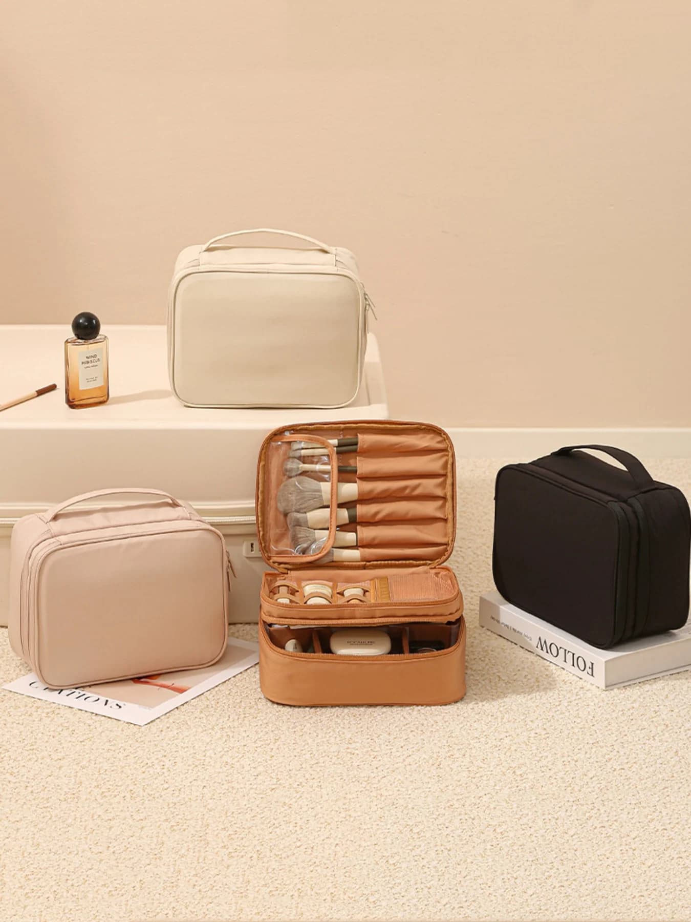 Fashionable Oxford Fabric Cosmetics and Makeup Bag Reinforced, Essential for Makeup Brushes and Embroidery Tools