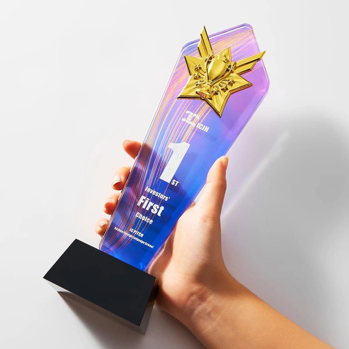 1 pz 2025 Nuovo Desin Trofeo Golden Cup Pollice Calcio Biliardo Corsa Basket Badminton Ping Pong Pallavolo Trofeo