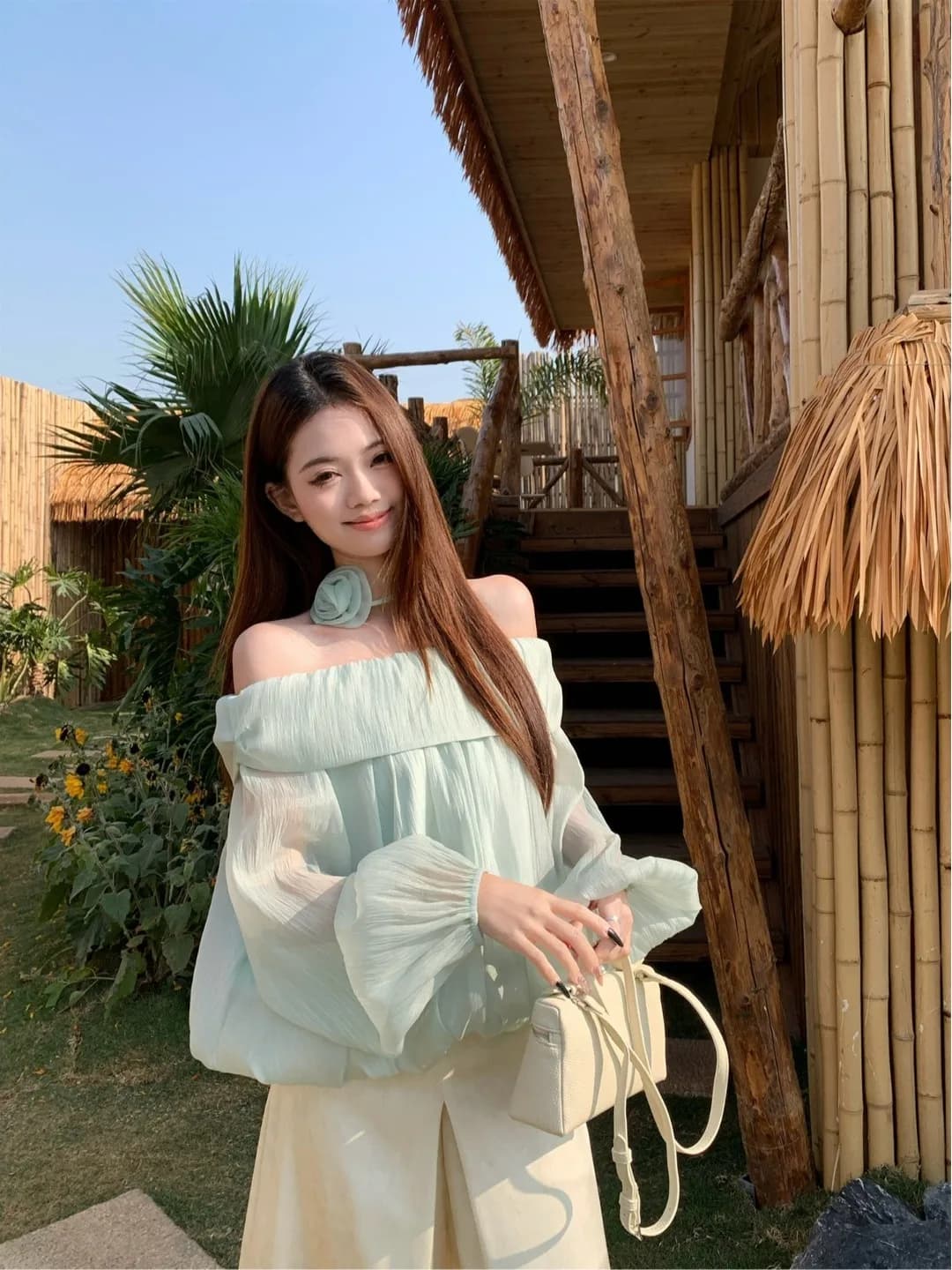 Green Lantern Sleeve Shirt Women Summer New Gentle Loose Bloom Hem Top Korean Style Long Sleeve One Shoulder Blouse