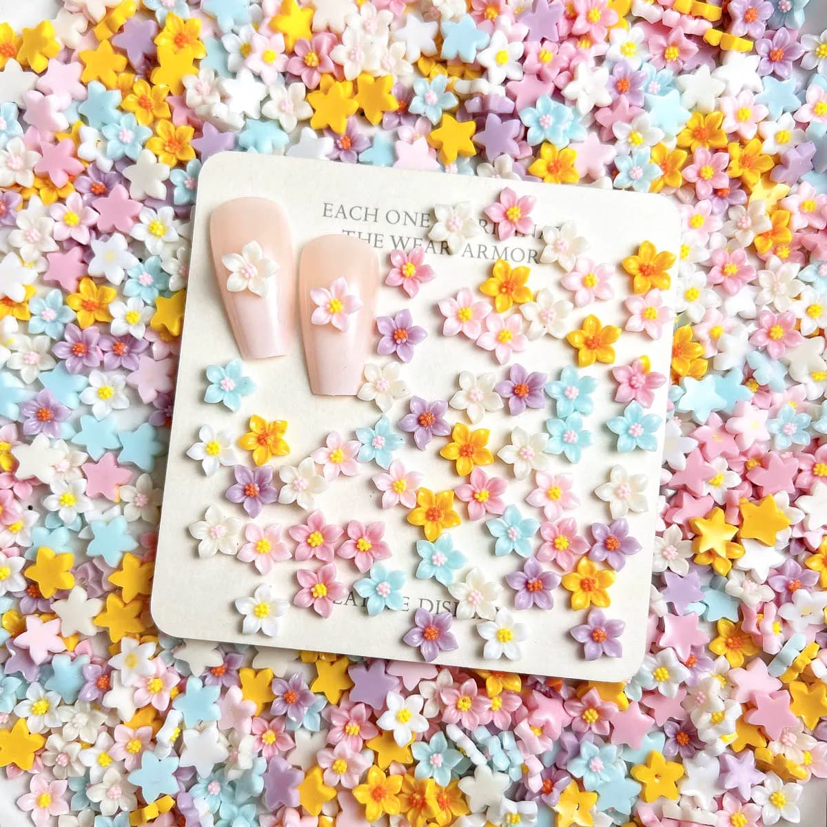 60 Pezzi Decorazioni per Unghie Creative e Realistiche, Fiori Colorati 3D Minimalisti Kawaii, Decorazioni in Resina a Forma di Margherita per Nail Art Fai-da-Te