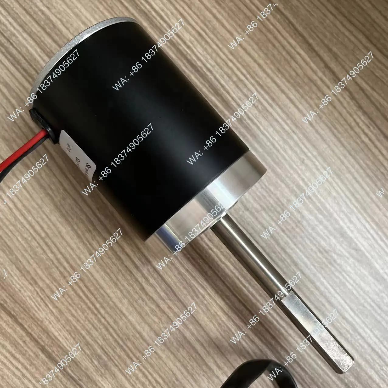 The 76mm tennis ball machine uses a brushed DC motor