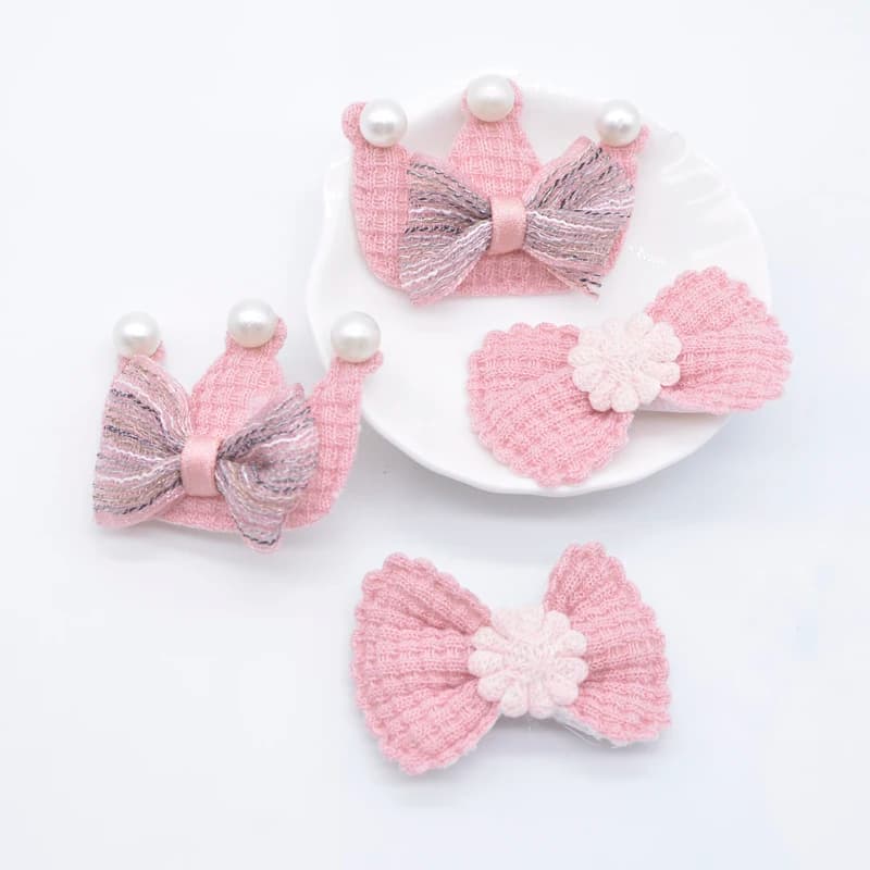 10/20 Pz 50*35mm Panno Imbottito Papillon Corona con Applicazioni di Perle per Vestiti FAI DA TE Cappello Leggings Copricapi Toppe E Stemmi Per Cucire Accessorio