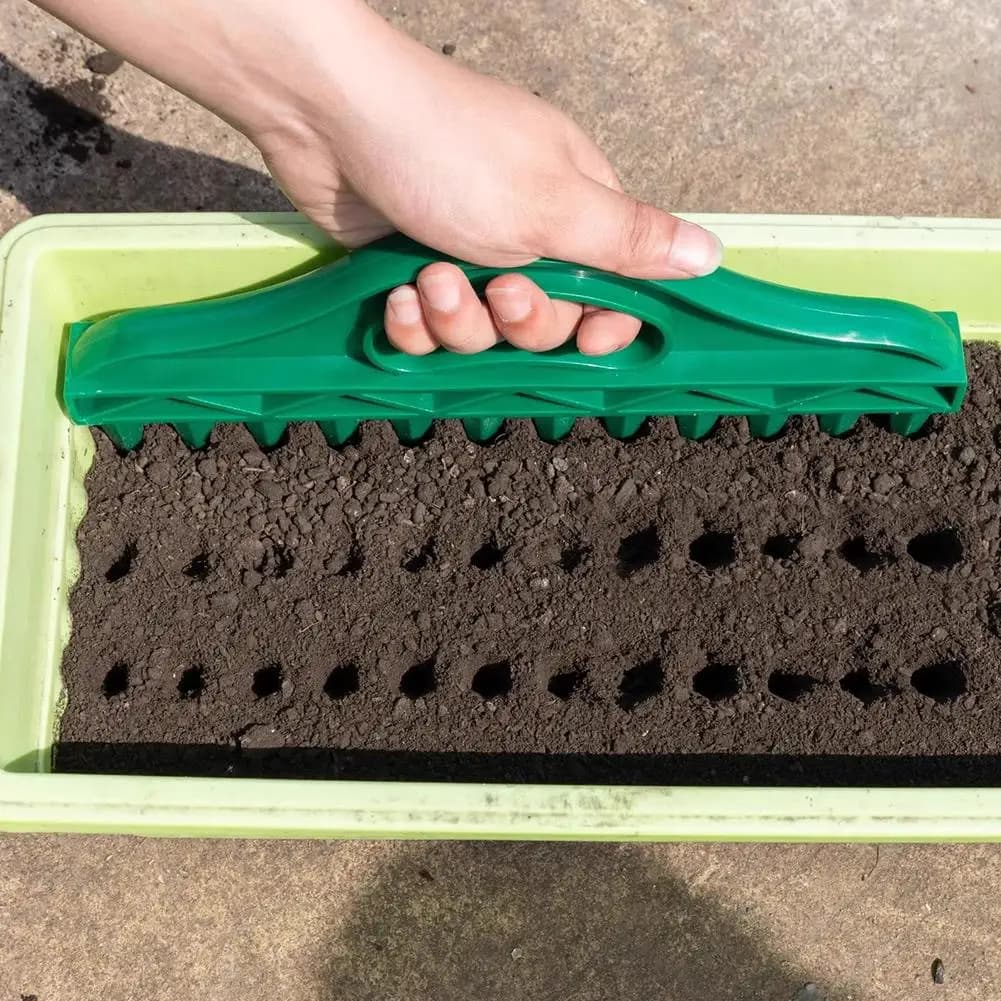 Seminatrice Manual a 12 Holes, Garden Tool with Pointer for Holes, Efficient Digger for Land for Vegetables and Flowers