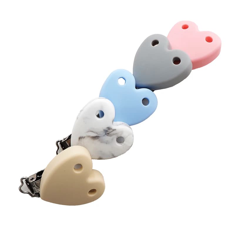 Chenkai 10PCS Cuore Clip in Silicone con Fori Ciuccio per Bambini Manichino Massaggiagengive Succhietto Gioielli infermieristici Giocattolo Accessorio Titolare Dentizione
