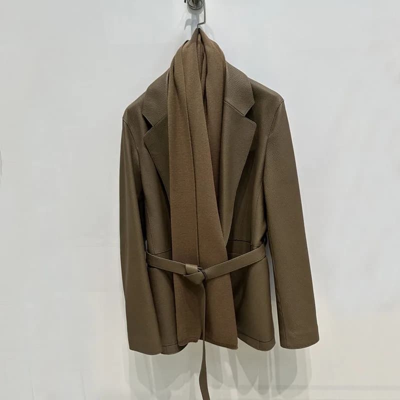 Cappotto da donna in stile sciarpa di lusso primavera e autunno 2025 giacca in vera pelle di nuova moda con cintura