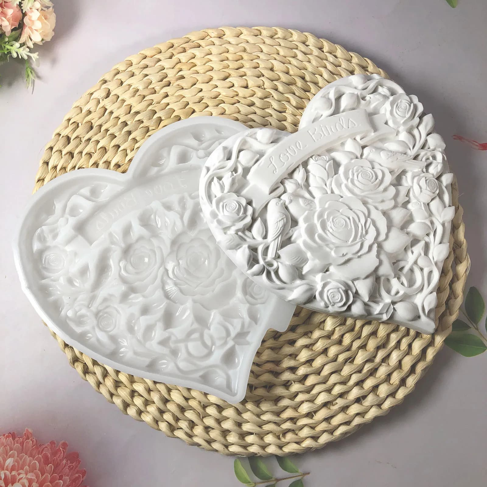Decorative Plaster Cement Silicone Mold, DIY Handcraft Epoxy Resin Gypsum Casting Mould for Home Ornament Decoration Making