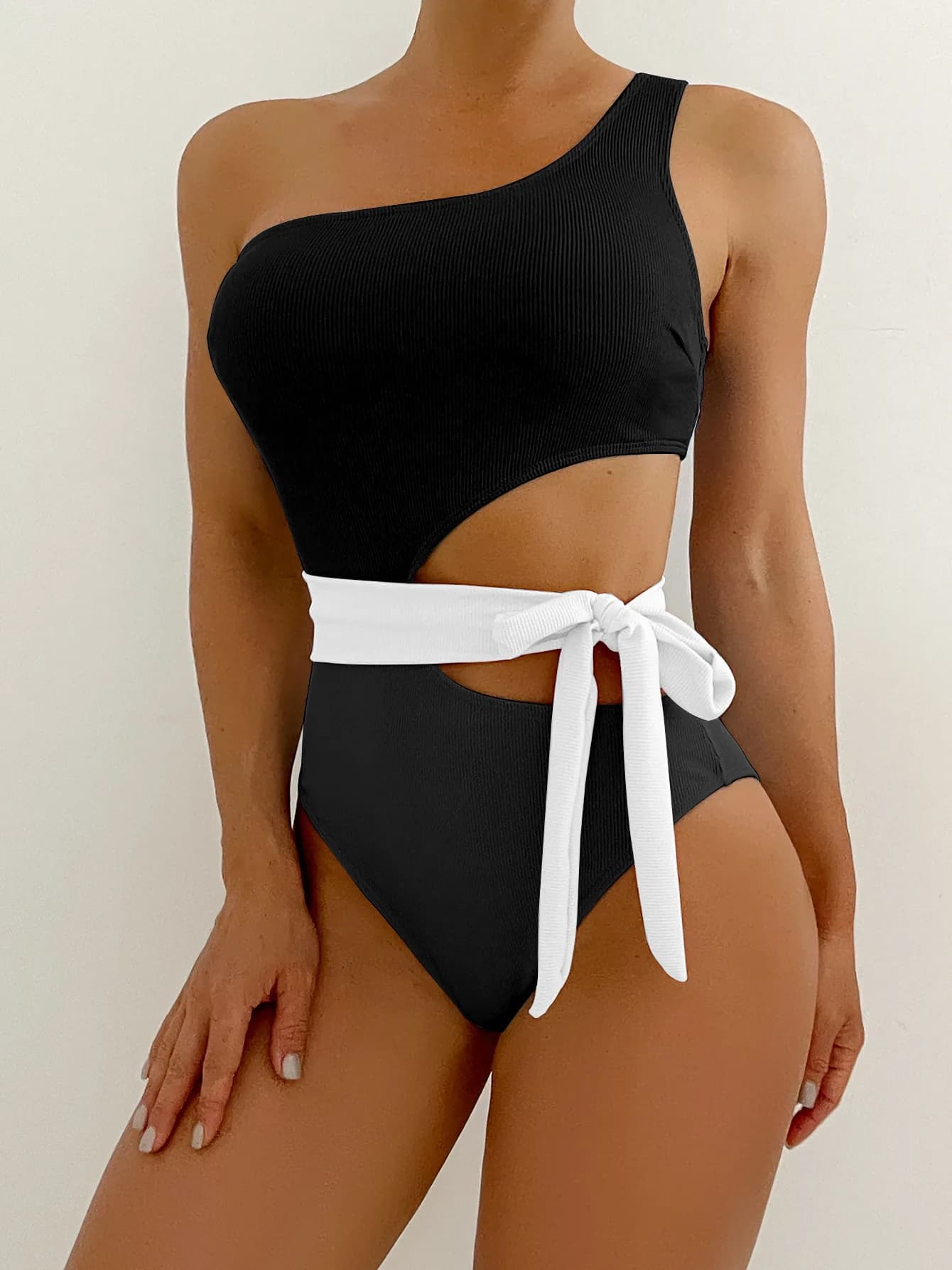 Costume da bagno intero sexy 2026 da donna, monokini push-up monospalla con patchwork, scollato e senza schienale