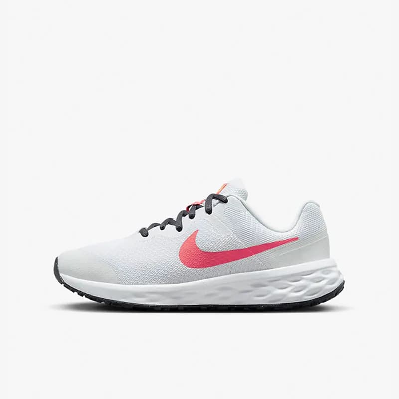 Scarpe da corsa sportive per giovani da donna Nike Authentic Revolution 6 GS DD1096-101