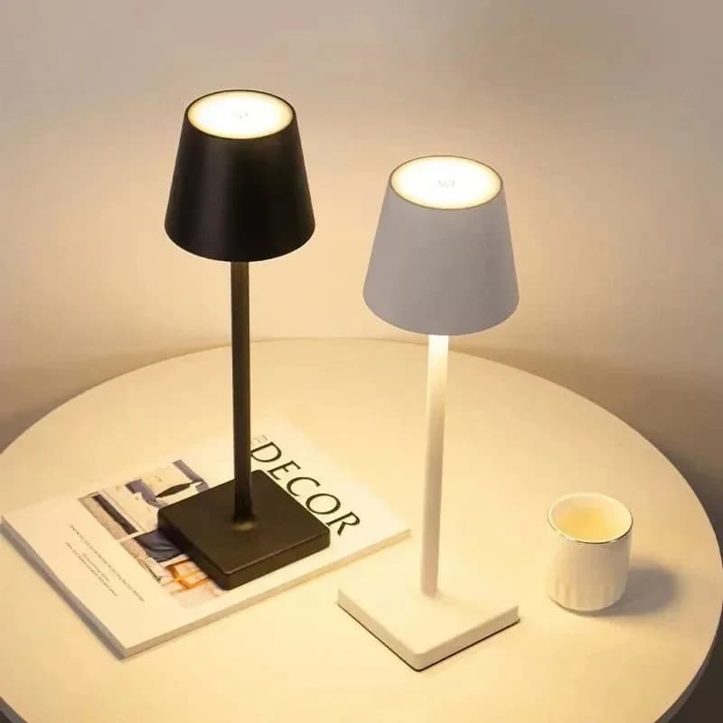 Lampada da scrivania a LED Lampada da tavolo ricaricabile USB Bar Ristorante Ambiente Lampade touch wireless Luci a LED impermeabili per la camera da letto dell'hotel