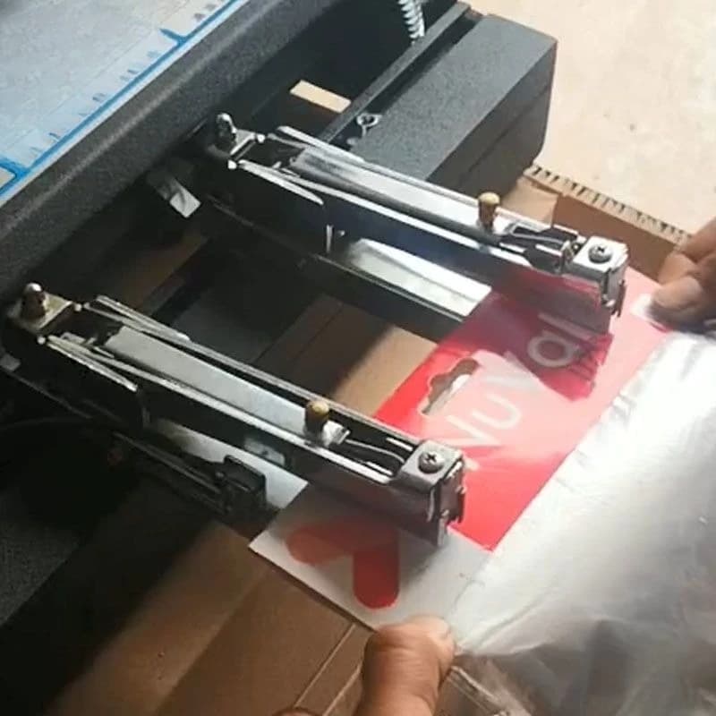 Cucitrice elettrica automatica a doppia testa, cucitrice a testa di carta, cucitrice a bolle, orologio automatico nella macchina