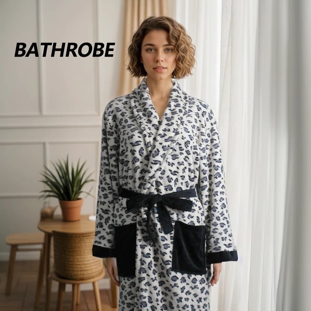 Accappatoio di lusso in velluto corallo con stampa leopardata, vestaglia spa in peluche con due tasche, design moderno, tessuto assorbente, per donna