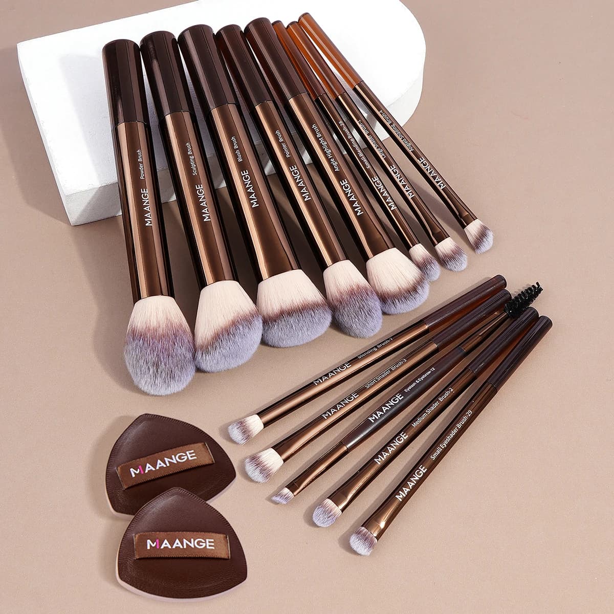 Set di 13 Pennelli da Trucco Premium in Fibra Sintetica Morbidi e Delicati per Fondotinta, Ombretto e Cipria con 2 Spugnette Air Cushion