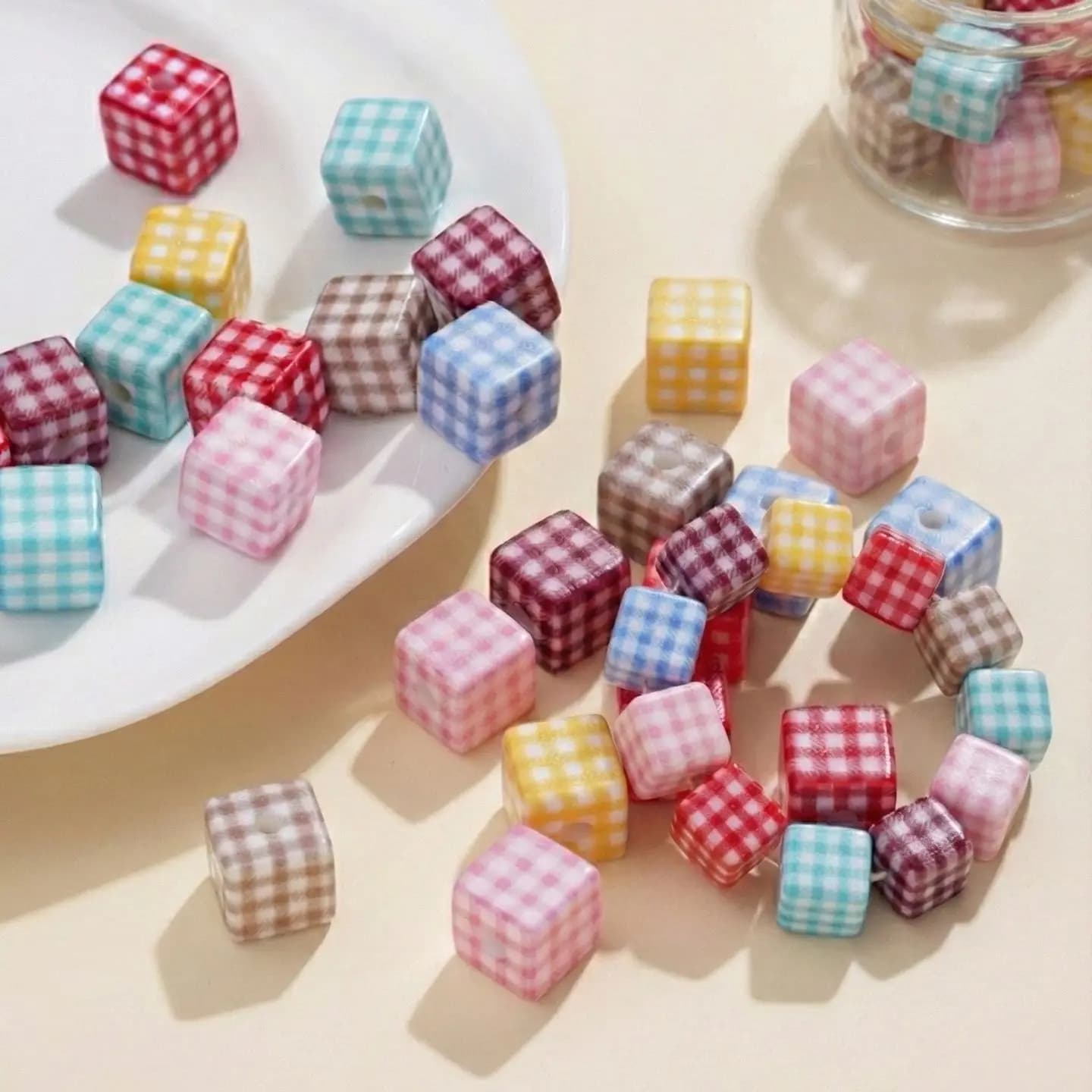 5 pezzi di perline a cubo colorate a quadretti per la creazione di gioielli fai-da-te, perline quadrate in acrilico con foro, colori misti per braccialetti, collane