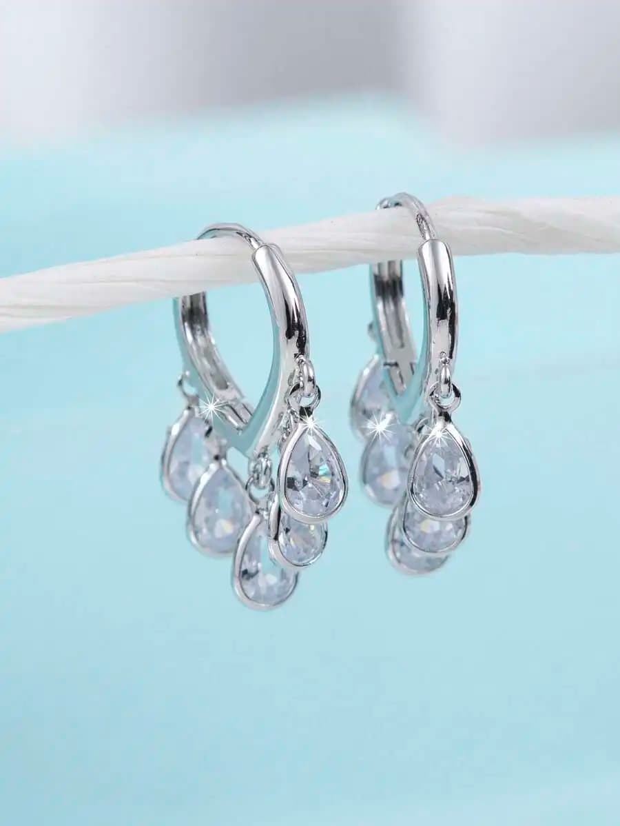Orecchini a cerchio color argento con pendenti in zirconia trasparente a forma di goccia, eleganti per l'uso quotidiano, matrimoni, feste e come regalo