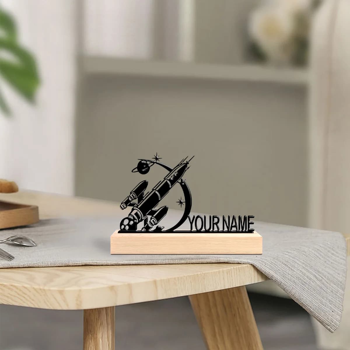 1pc Metal Desktop Ornaments and Decorations Customizable Content With Wooden Base Home or Office Decorations