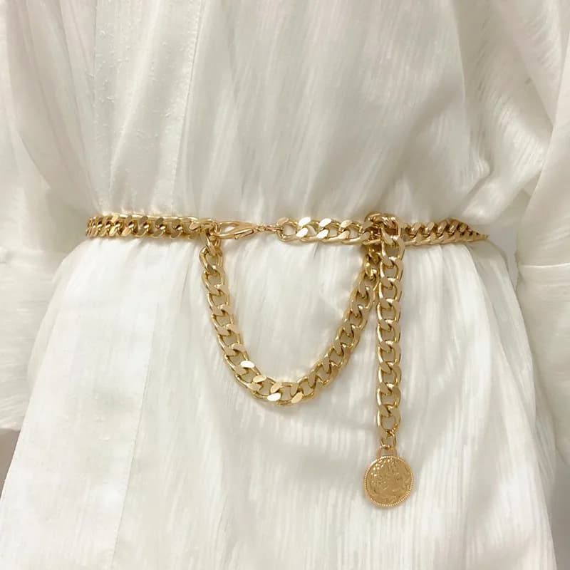 Cinture in vita alla moda per le donne catena in metallo Hip High Silver Golden Pendant cinghie con nappe accessori femminili di lusso Desinger
