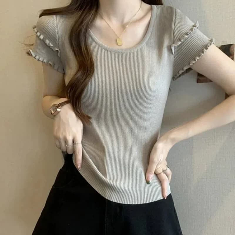 T-shirt a maniche corte con orecchie nere e stile coreano da donna indossano grasso mm dimagrante e top unico di nicchia