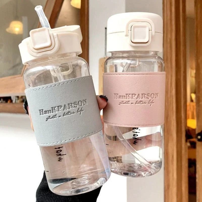 Bottiglia d'acqua portatile da 500 ml con cannuccia Bottiglia di plastica creativa carina a prova di perdite Latte Caffè Tè Tazza di succo Bicchieri