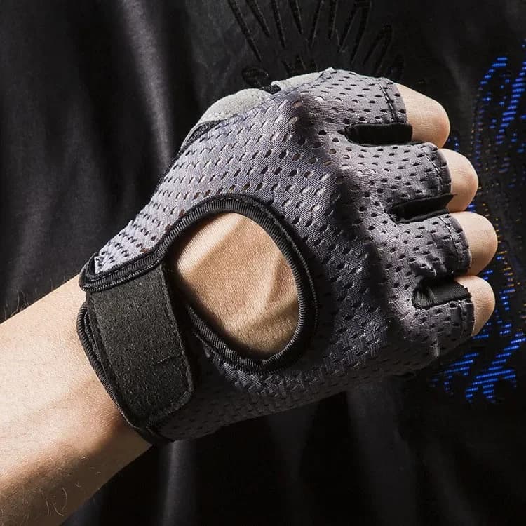 Anti-slip training gloves: wrist support and half-slip finger gloves for gym workout