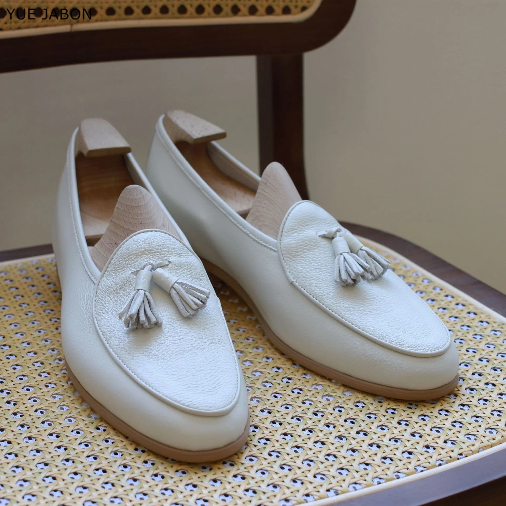 Mocassini da Uomo in Vera Pelle Pieno Fiore con Nappe, Slip-on, Stile Britannico, per Business, Matrimoni, con Rialzo Interno, Bianchi, Scarpe Eleganti Casual