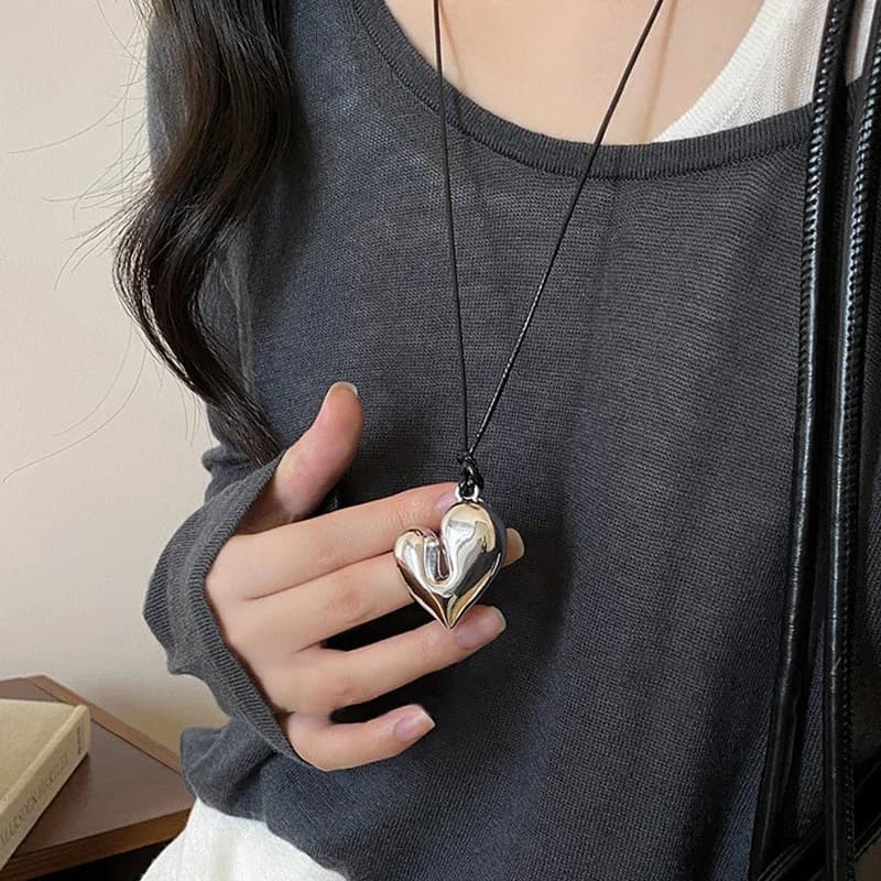 Fashion Irregular Heart Pendant Necklace For Women Girls Sweet Adjustable Pull-out Sweater Chain Jewelry Accessories Gifts