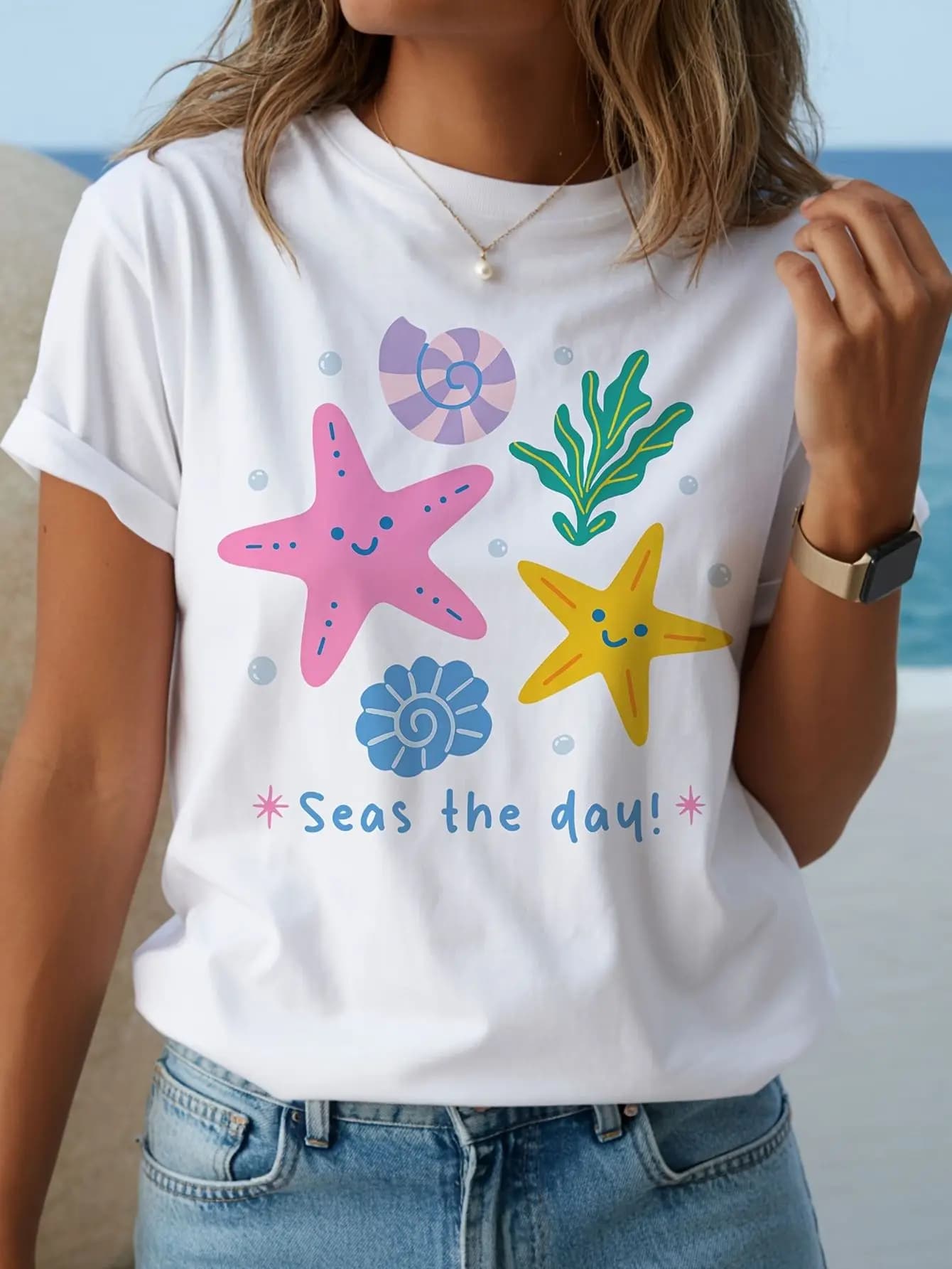 Casual Short-Sleeve T-Shirt for Women Featuring a Vibrant Ocean-Themed Geometric Starfish And Floral Design. This Breathable Round-Neck Top Is Machine Washable with Medium Stretch, Perfect for Spring And Summer Beach Vacations Or Everyday Comfort