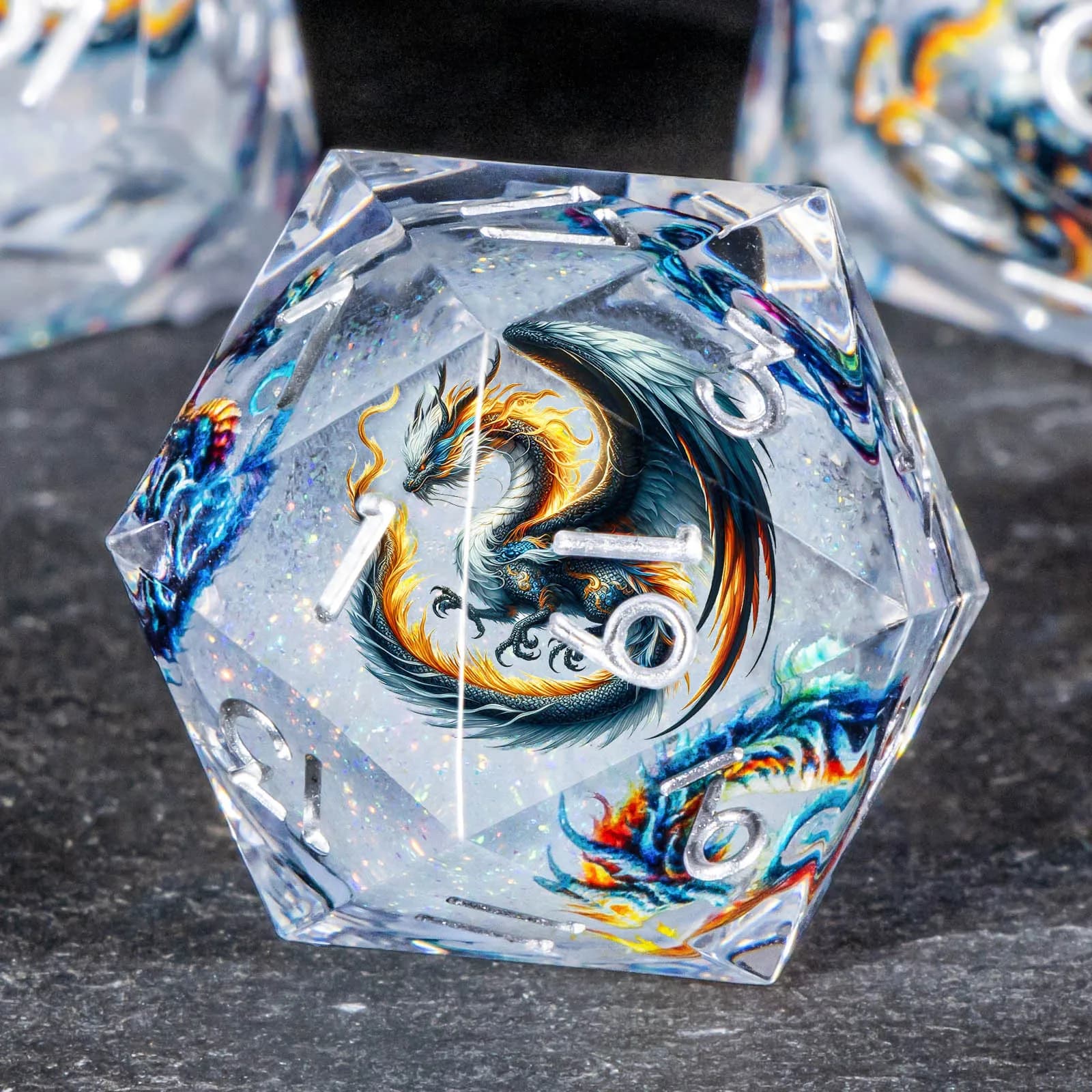 Set di dadi con nucleo liquido modello drago DND, set di dadi con bordo affilato da 7 pezzi Dungeon e drago, dadi D&D in resina fatti a mano per giochi di ruolo