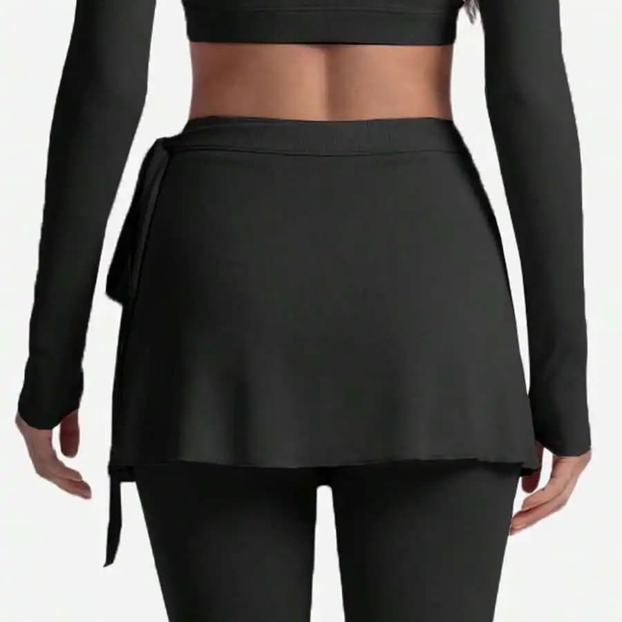 Set Yoga da Donna 3 Pezzi: Top Corto a Maniche Lunghe con Scollo a V, Gonna a Fascia e Leggings a Vita Alta