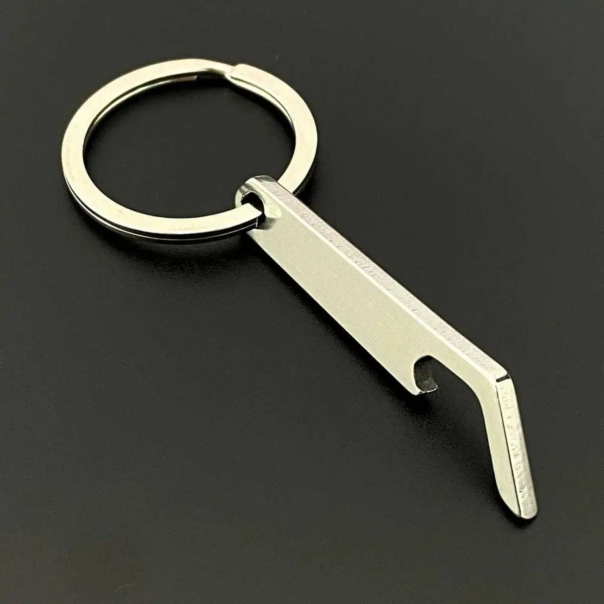 Titanium Alloy Portable Bottle Opener, Mini Creative Keyring Pendant, Keyring Ring Birra Bottle Opener, Portable EDC
