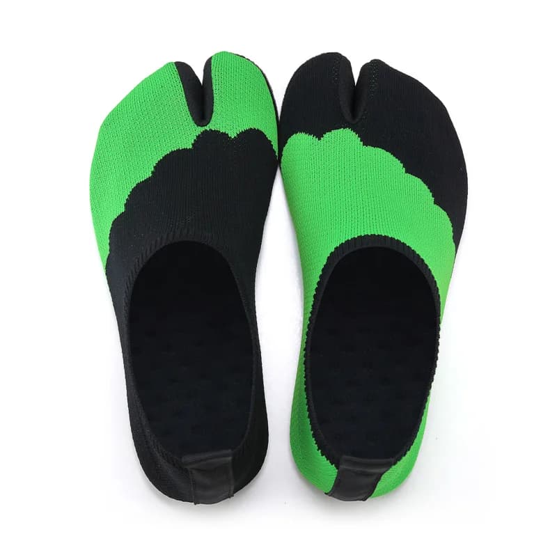 Nuove scarpe da acqua a cinque dita color block antiscivolo per coppia scarpe da ginnastica da nuoto europee morbide e pieghevoli scarpe da tapis roulant fitness