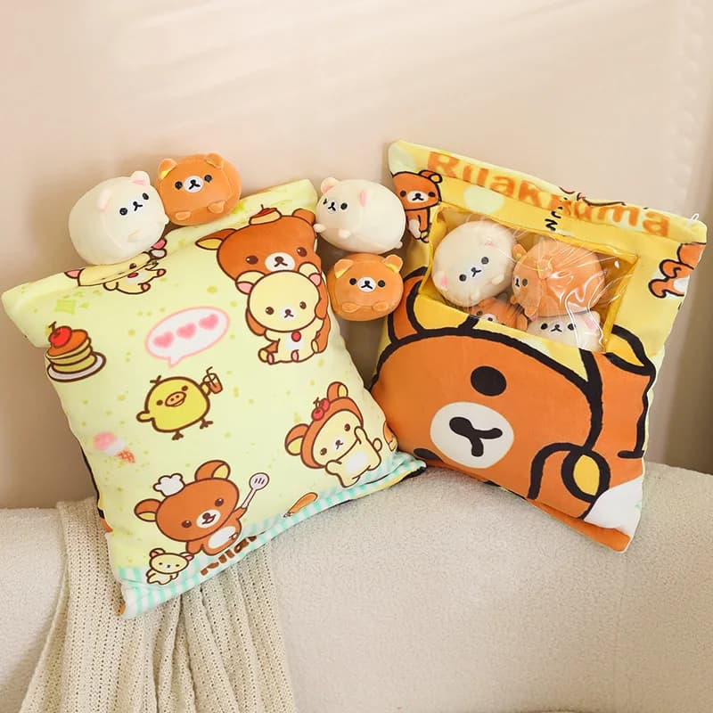 Cuscino Morbido a Forma di Orsetto Rilakkuma con Sacchetto Snack, Set da 6 Bambole in Borsa, Cuscino Decorativo Kawaii per Divano, Letto, Arredamento Casa, Regalo di Compleanno per Ragazze