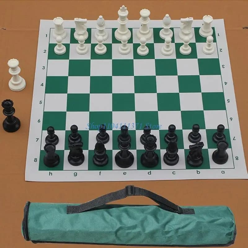 P9FC Antico Gioco da tavolo Scacchi Piccola scacchiera in plastica Realistica Qingbing Pezzi degli scacchi Personaggi Regali Set