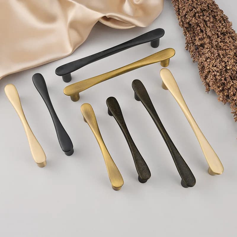 Maniglie europee in ottone massiccio per mobili Maniglie creative per armadi e cassetti Maniglie per scarpiere con montaggio hardware