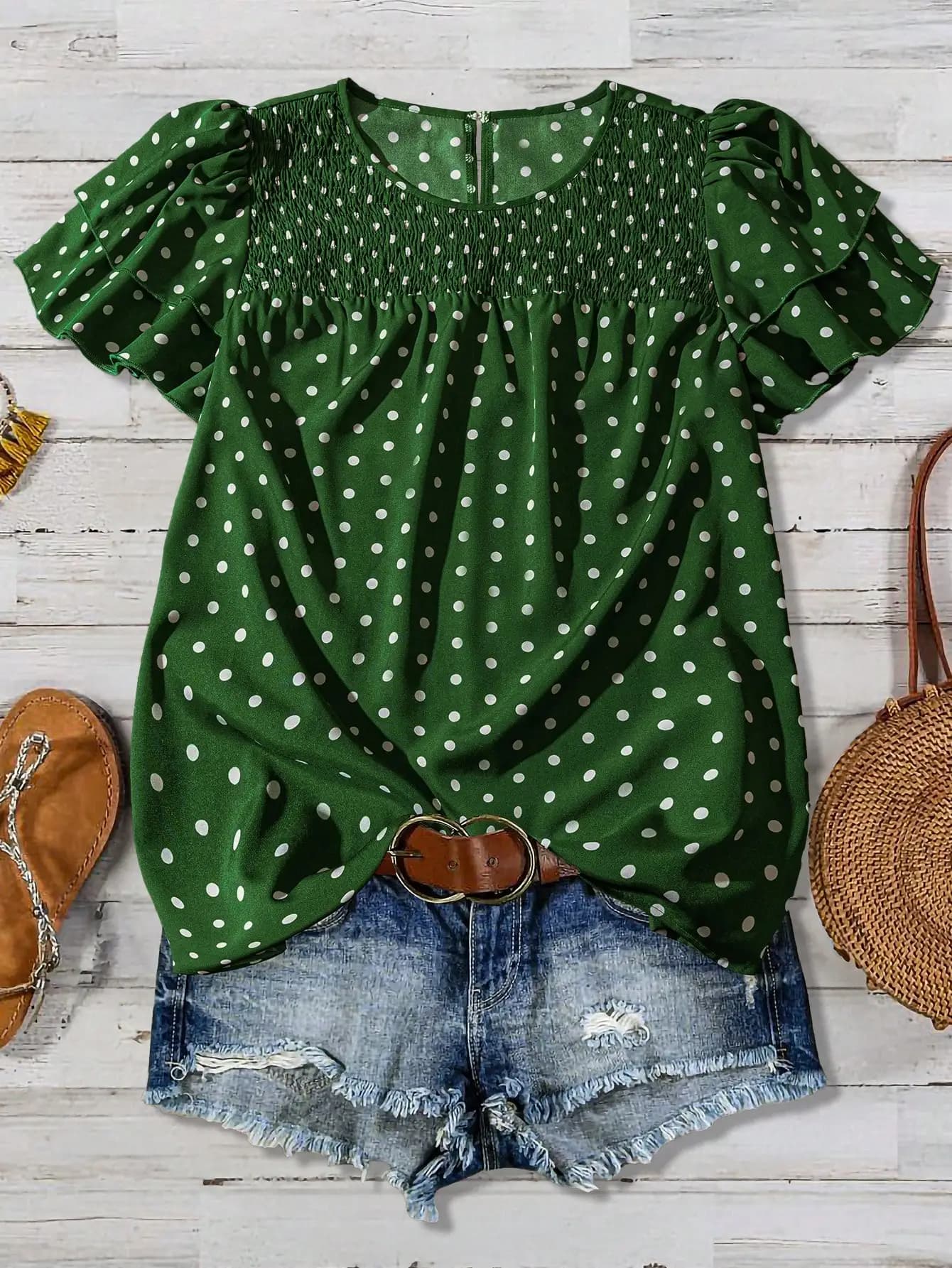 Camicetta casual da donna verde a pois con maniche a sbuffo e volant