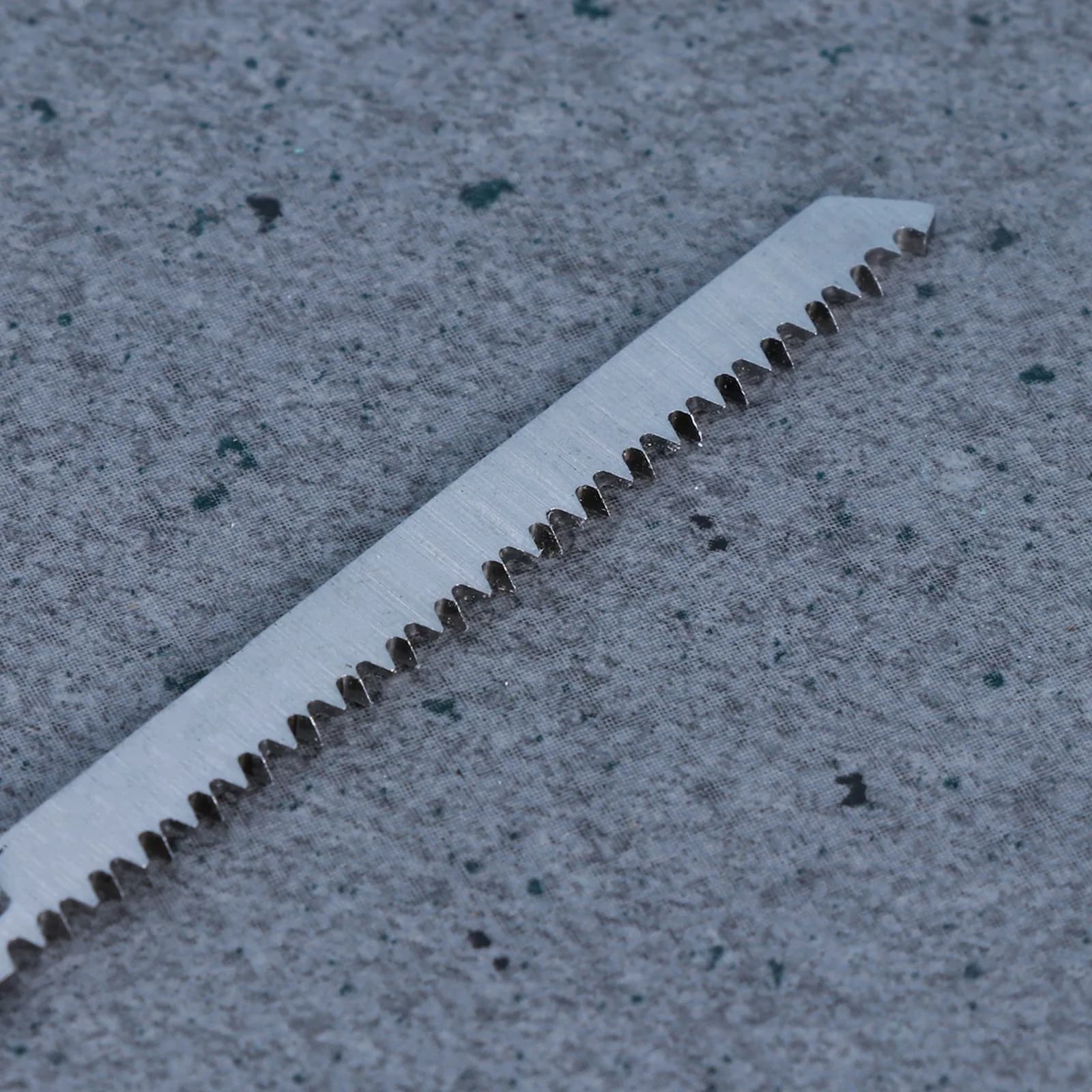 5Pcs Heavy Duty Carbon Steel Reciprocating Saw Blades for Wood Plastic Density Boards Thin Metal Fast Cutting Pruning Demolition