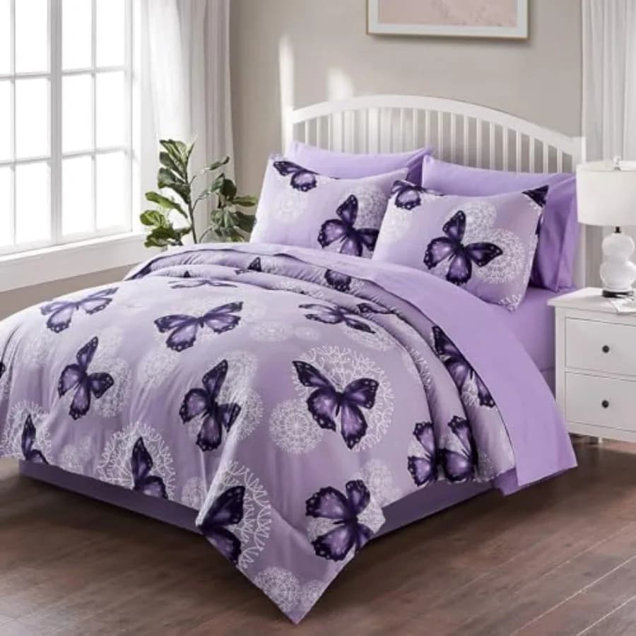 Set Letto Completo 8 Pezzi Viola con Farfalle per Tutte le Stagioni, Misura Full/Queen, con Copripiumino, Federe e Lenzuolo Piatto e con Angoli