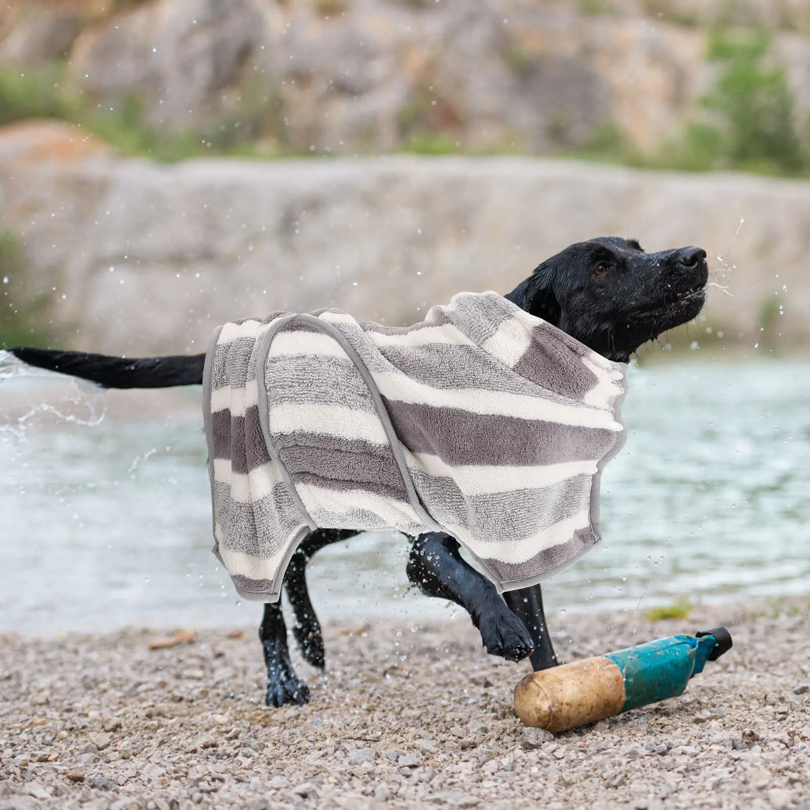 Comfortable Dog Robe for After Bath Quick Dry Super Absorbent Pet Bath Clothes Lightweight Portable Drying Towel for Dogs Cats