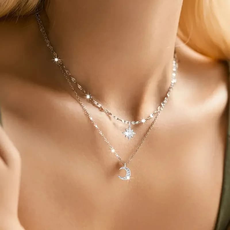 Women's popular Instagram silver sparkling diamond star and moon double layer necklace niche women's fashion unique layered collarbone chain luxury