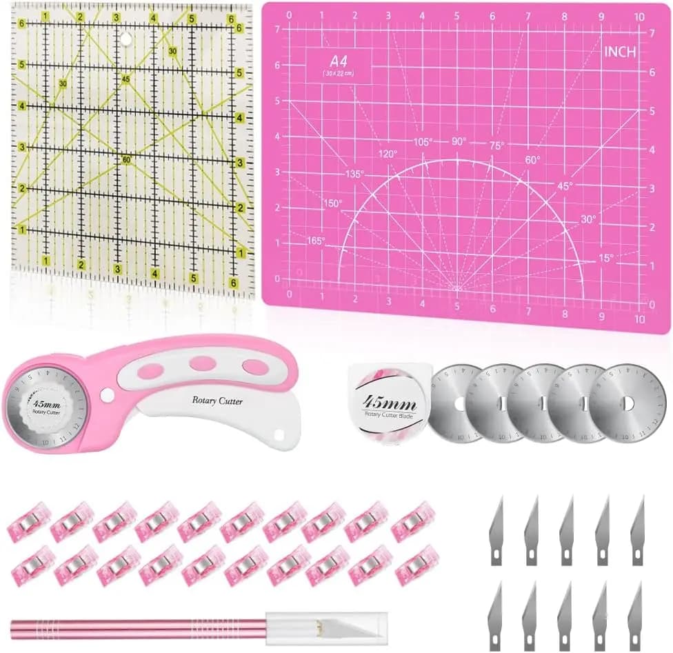 Set di 39 Pezzi di Taglierini Rotanti Rosa - Kit per Quilting con Taglierina per Tessuti da 45mm, 5 Lame Extra, Tappetino da Taglio A4, Coltello per Artigianato, Righello, Clip per Cucito e Patchwork