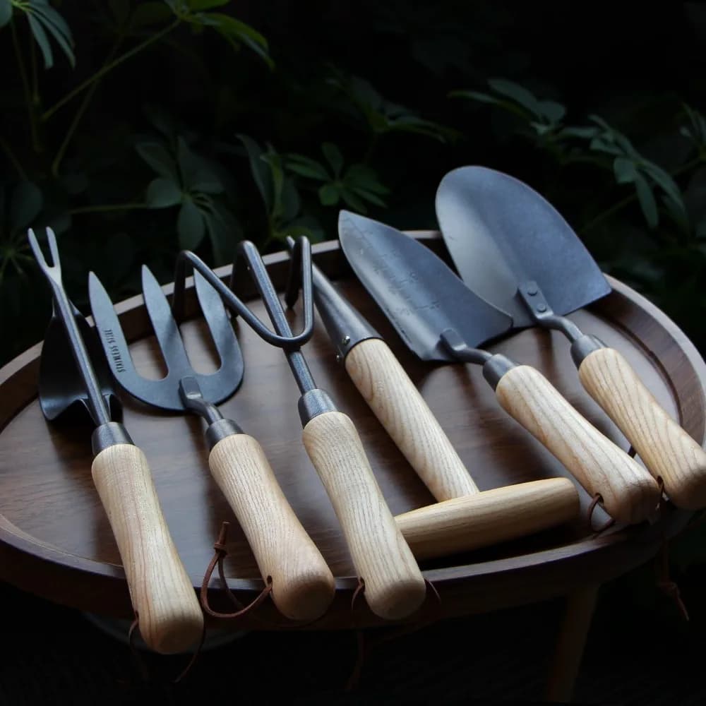 6Pcs Japanese Style Gardening Tools Set, Heavy Duty Black Stainless Steel Garden Kit with Shovel, Dibber, Rake, Weeder, Transplanter and Fork
