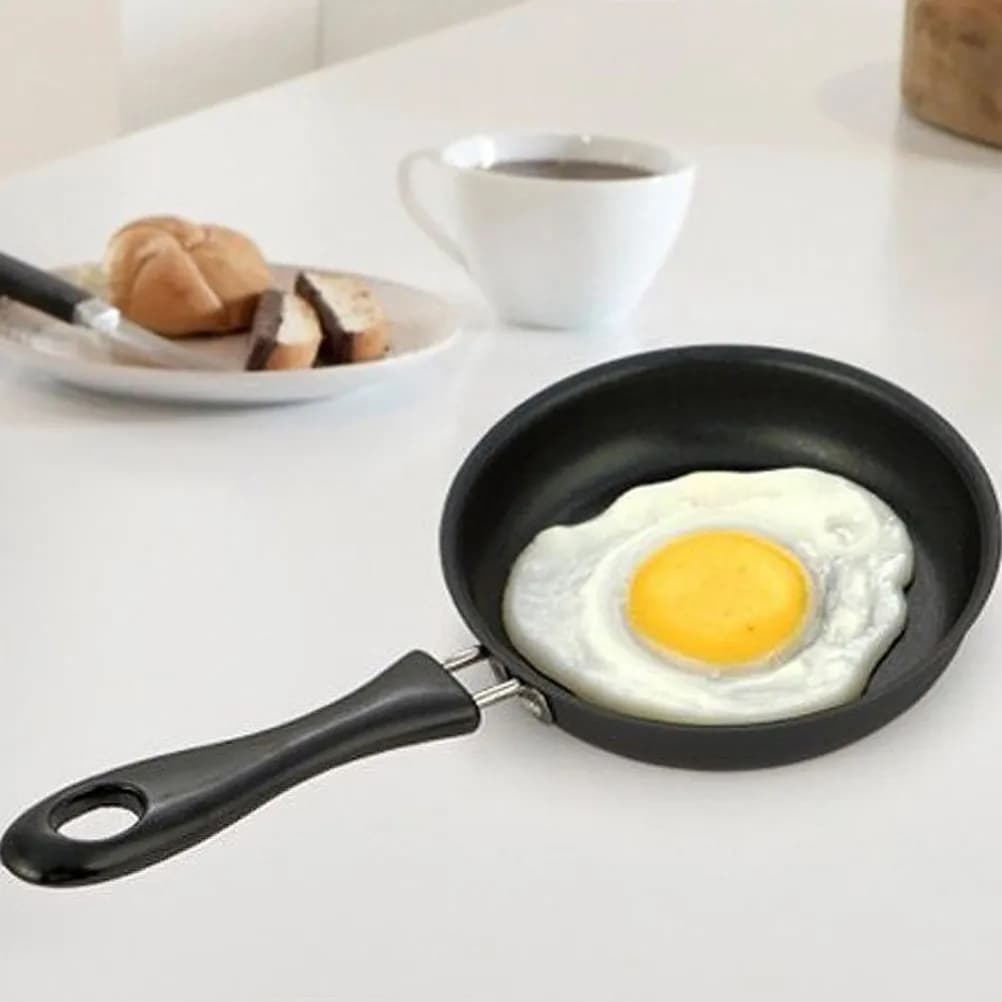 2Pcs Mini Omelette Pan Non-Stick Frying Pan Iron Construction Quick Heat Distribution Easy Clean Wear-Resistant Bottom Comfort