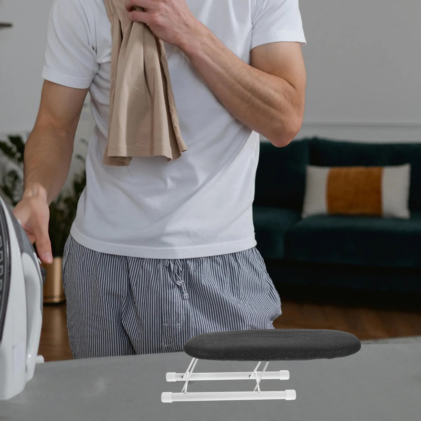 Mini Asse da Stiro Portatile Pieghevole da Tavolo, Resistente al Calore e Antiscivolo, per Uso Domestico