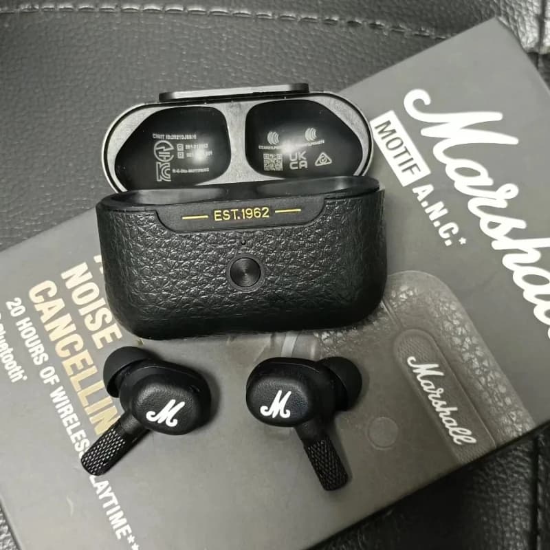 Marshall MOTIF ANC Wireless Earbuds with 26H Battery Life Fast Charging 15min Wireless Charging Case in Ear Headphones for Trave