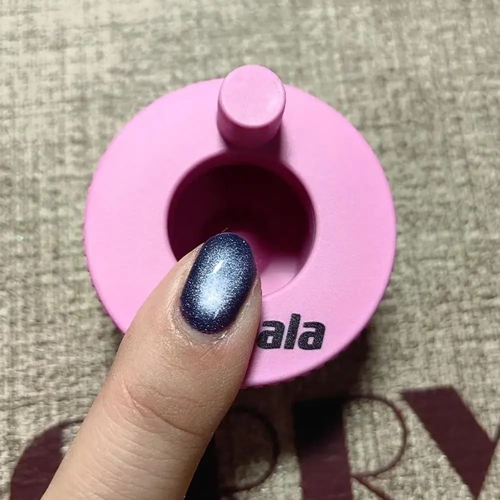 Rotating Nail Magnet Effect Cat Eye, Luminous Glass Bead Effect, Multifunctional Automatic Magnet for Nail Art with Gel Nail Polish