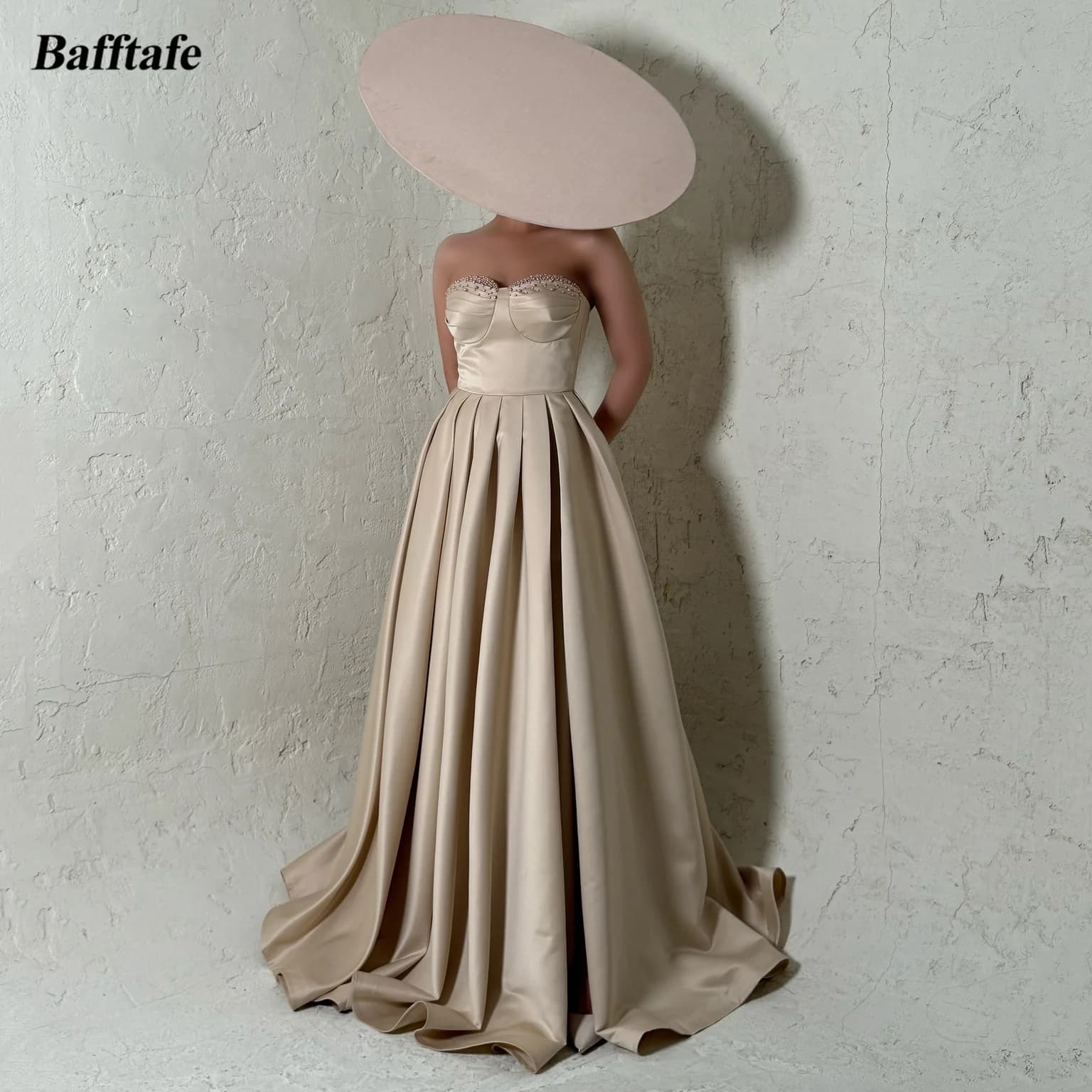 Bafftafe A Line Abiti da sera in raso Perle personalizzate Sweetheart Donna Abito da ballo formale con corsetto a fessura Abiti da damigella d'onore
