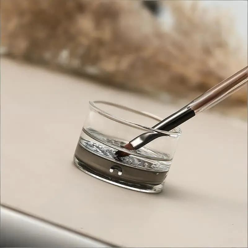 Nail Brush Cleaning Cup Transparent Round Glass with Smooth Wood Lid Stain Resistant for Professional Salon Manicure